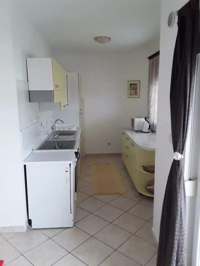 Apartment Apartmani Mimi Vir Croatia
