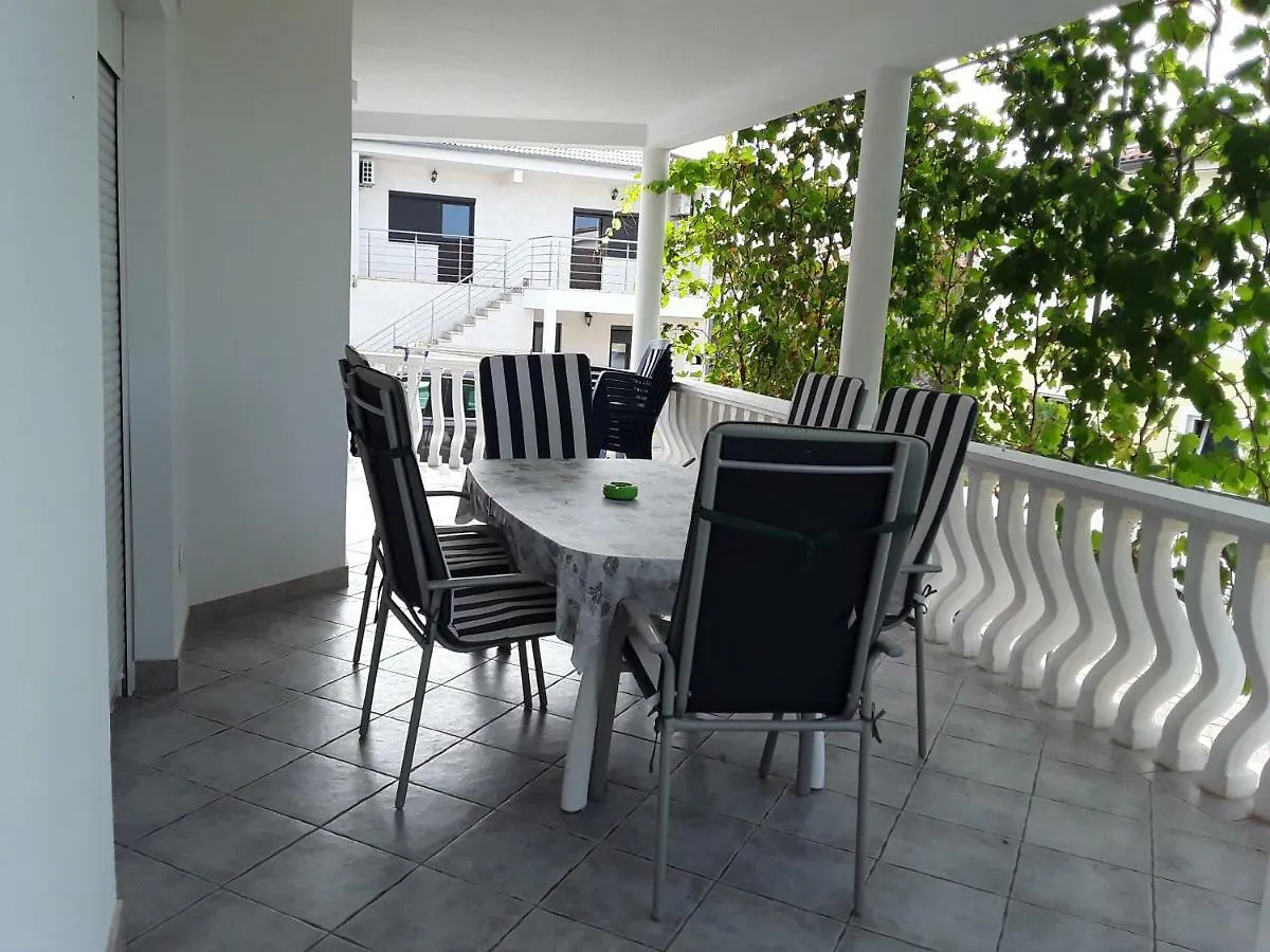Apartmani Mimi Vir 0*,  Croatia