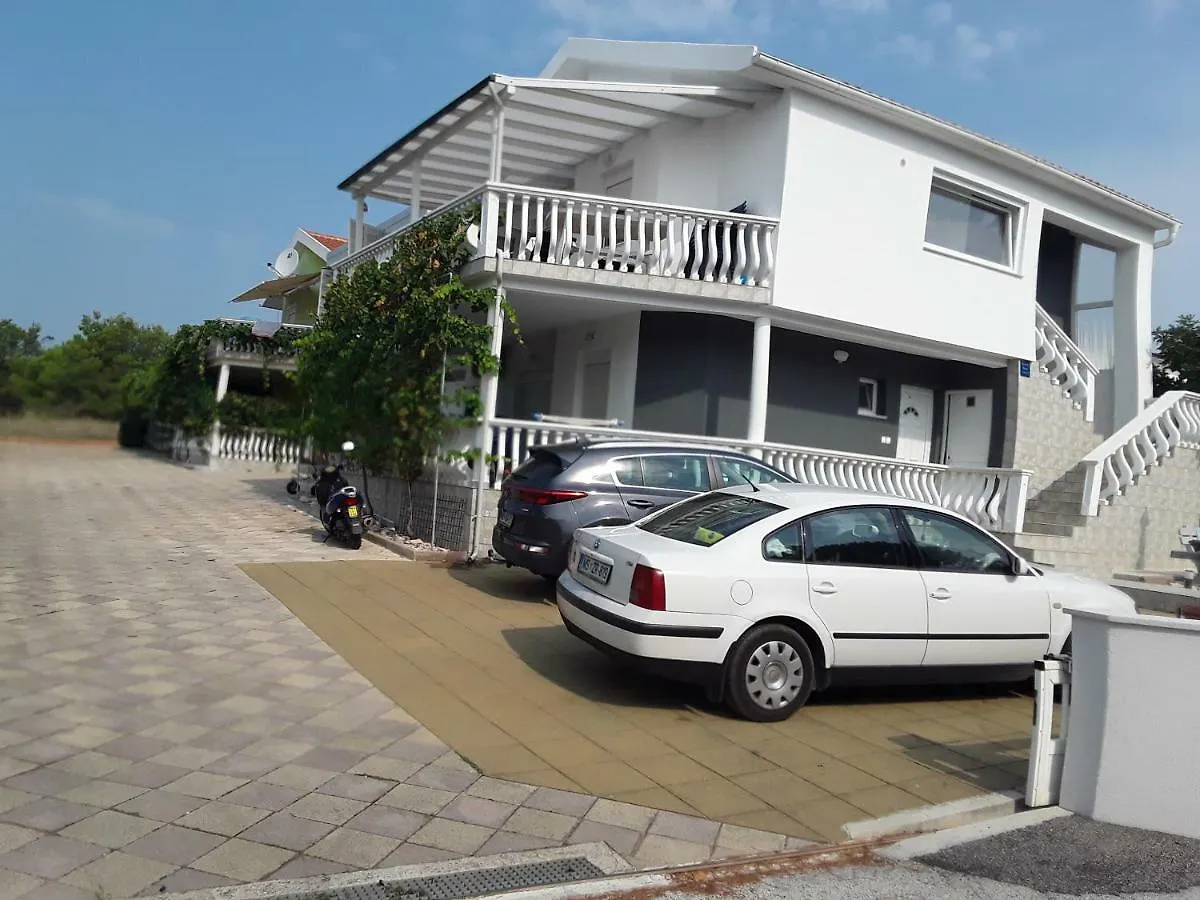 Apartmani Mimi Vir Apartment